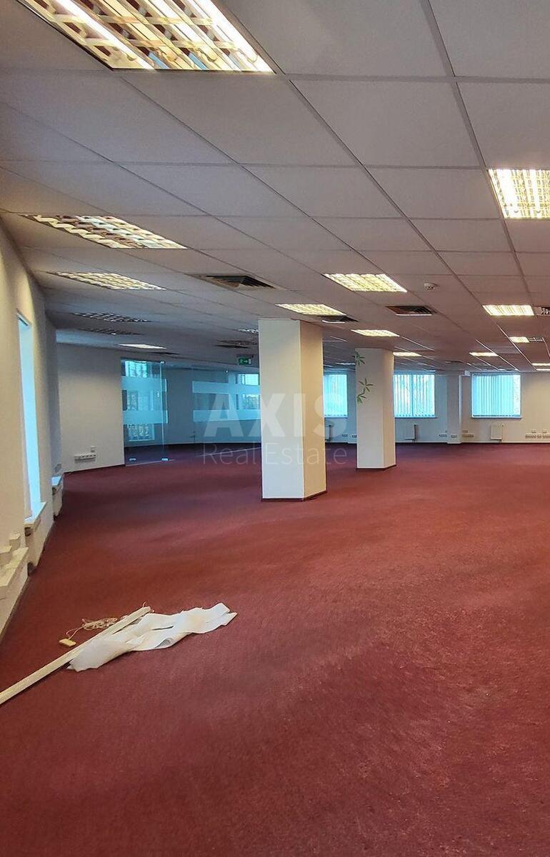 Office vul. Degtjarivs'ka 27Т, 270m2570701