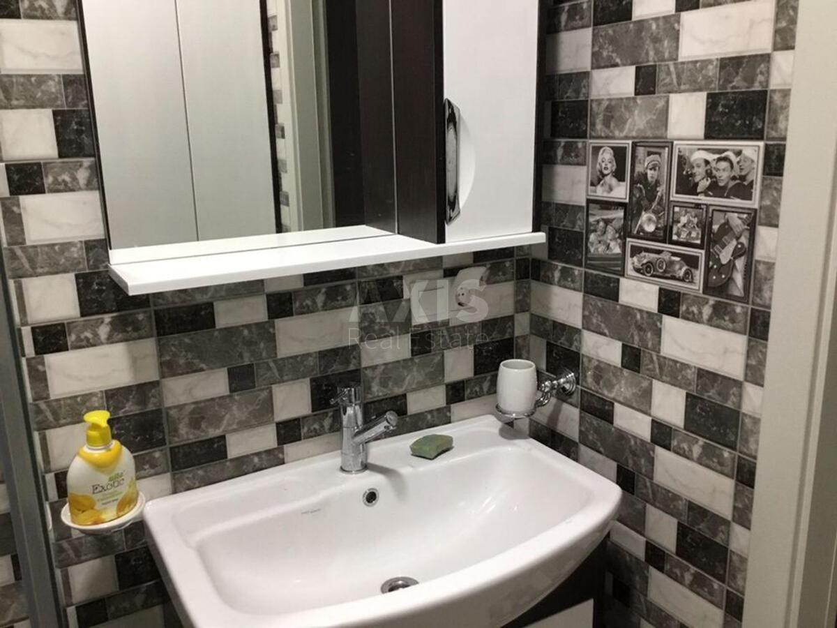 2к квартира ул. Телиги Елены 35Б9