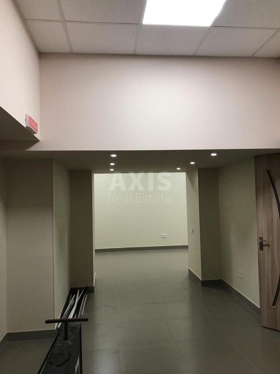 Объект торговли пр-т Берестейский 1/33, 106м26131813