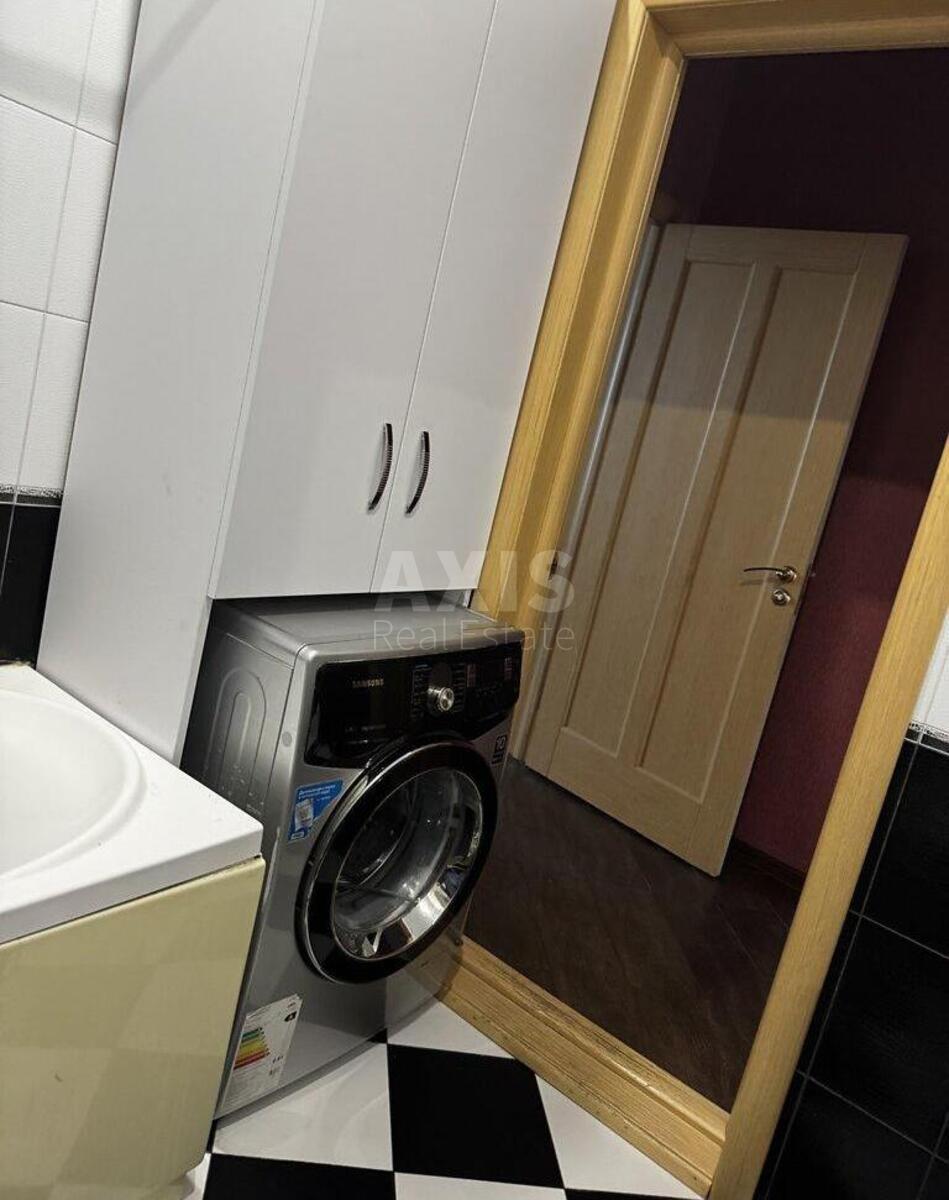 3k apartment nab. Dniprovs'ka 25563579