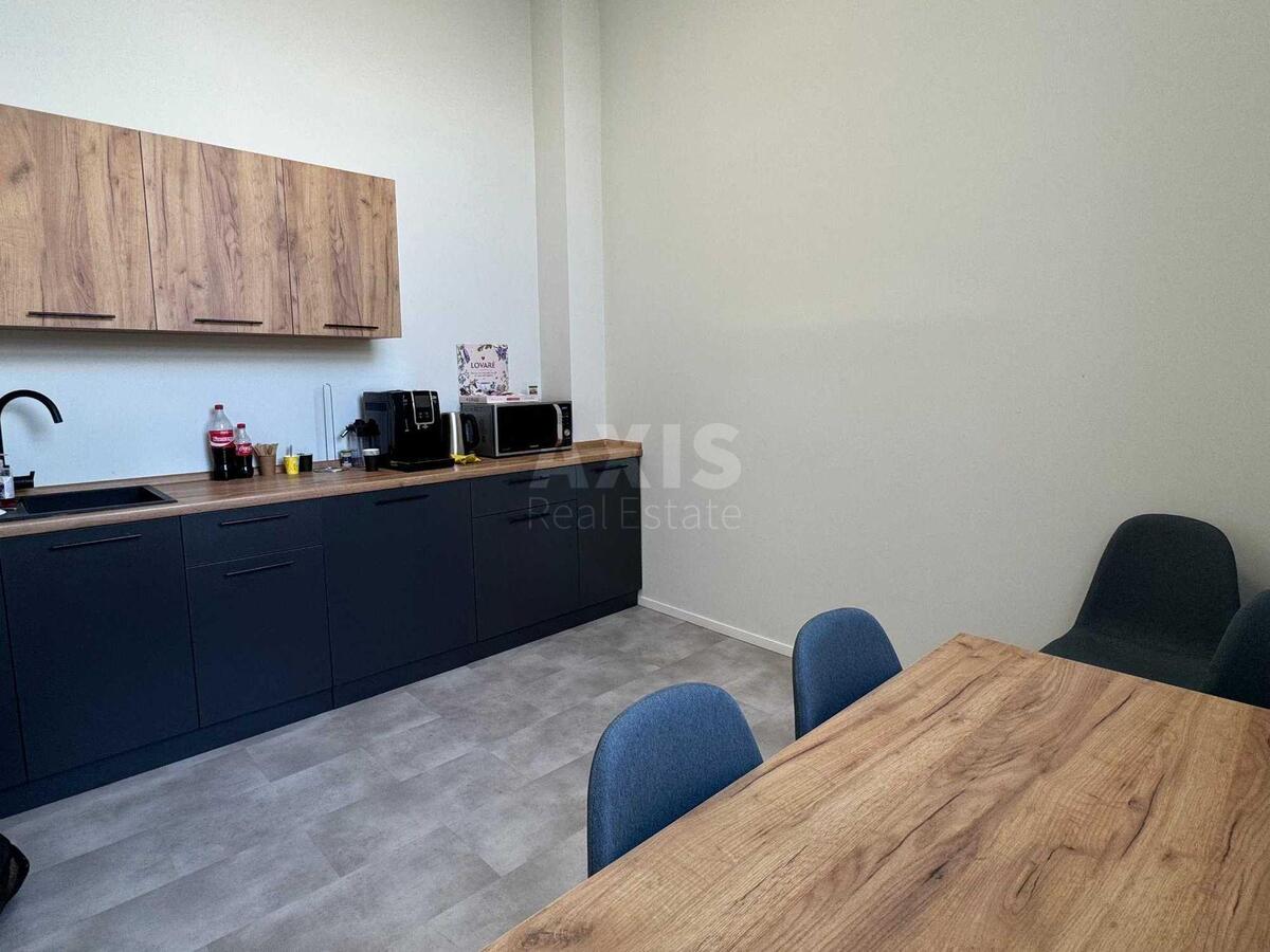 Office vul. Shovkovychna 42/44, 225m2566214