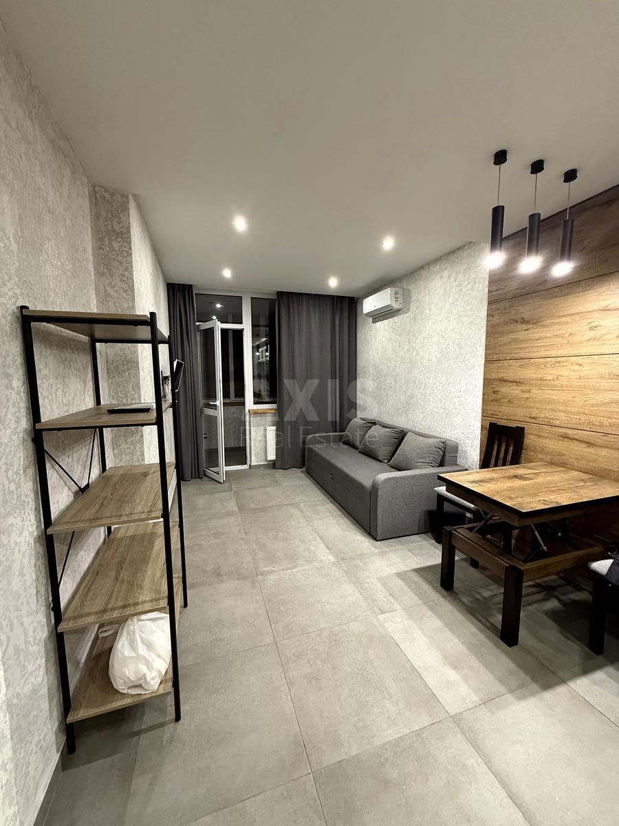 1k apartment vul. Zaval'na 10610573