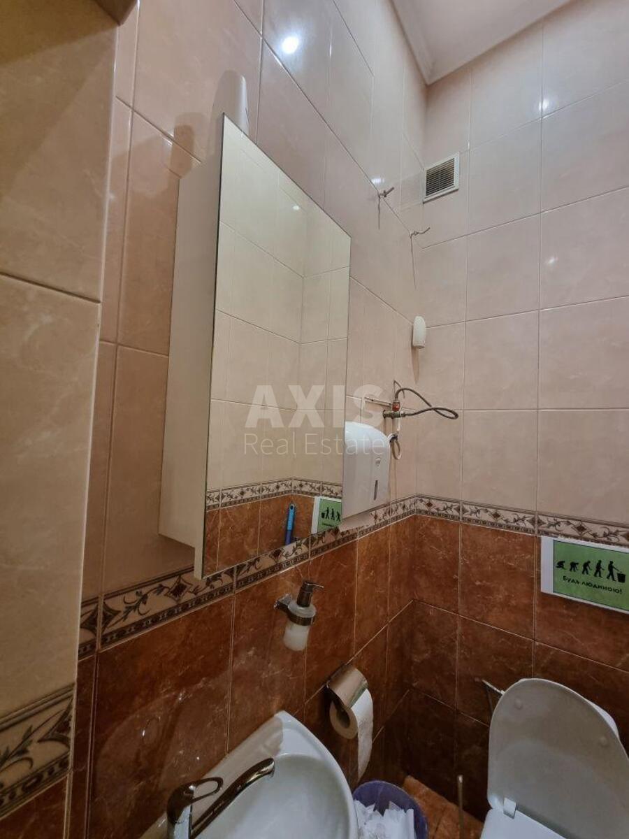 Офис ул. Хмельницкого Богдана 42, 70м2611754