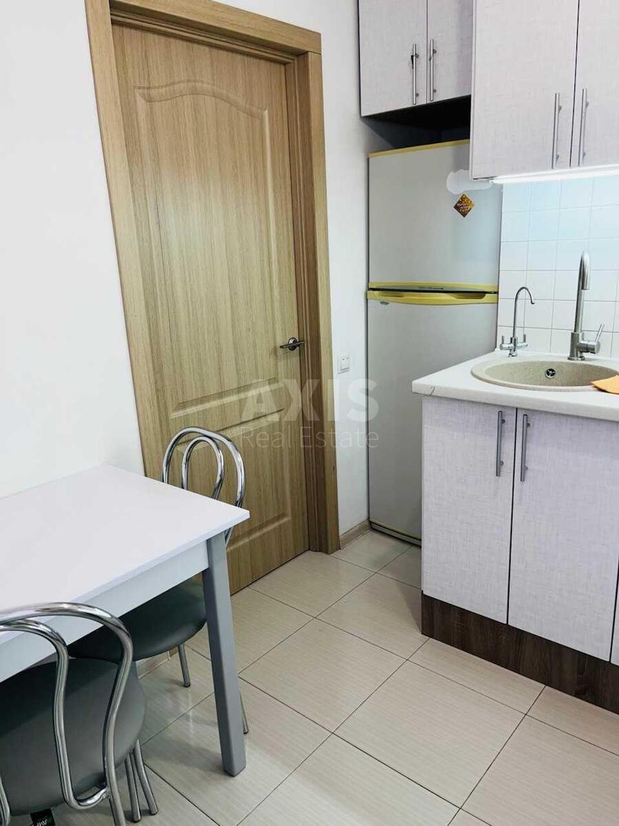 2к квартира ул. Туполева Академика 11568658