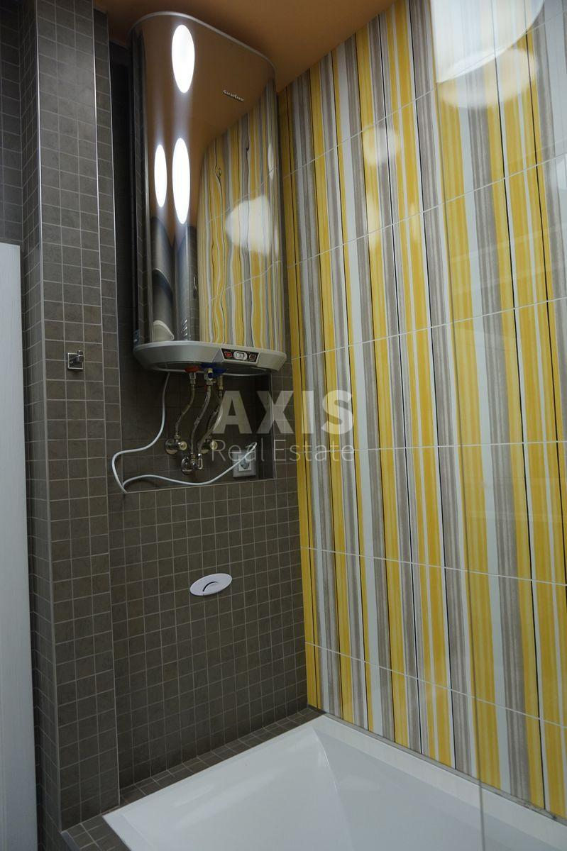 3k apartment vul. Parkovo-Syrec'ka 4Б5805216