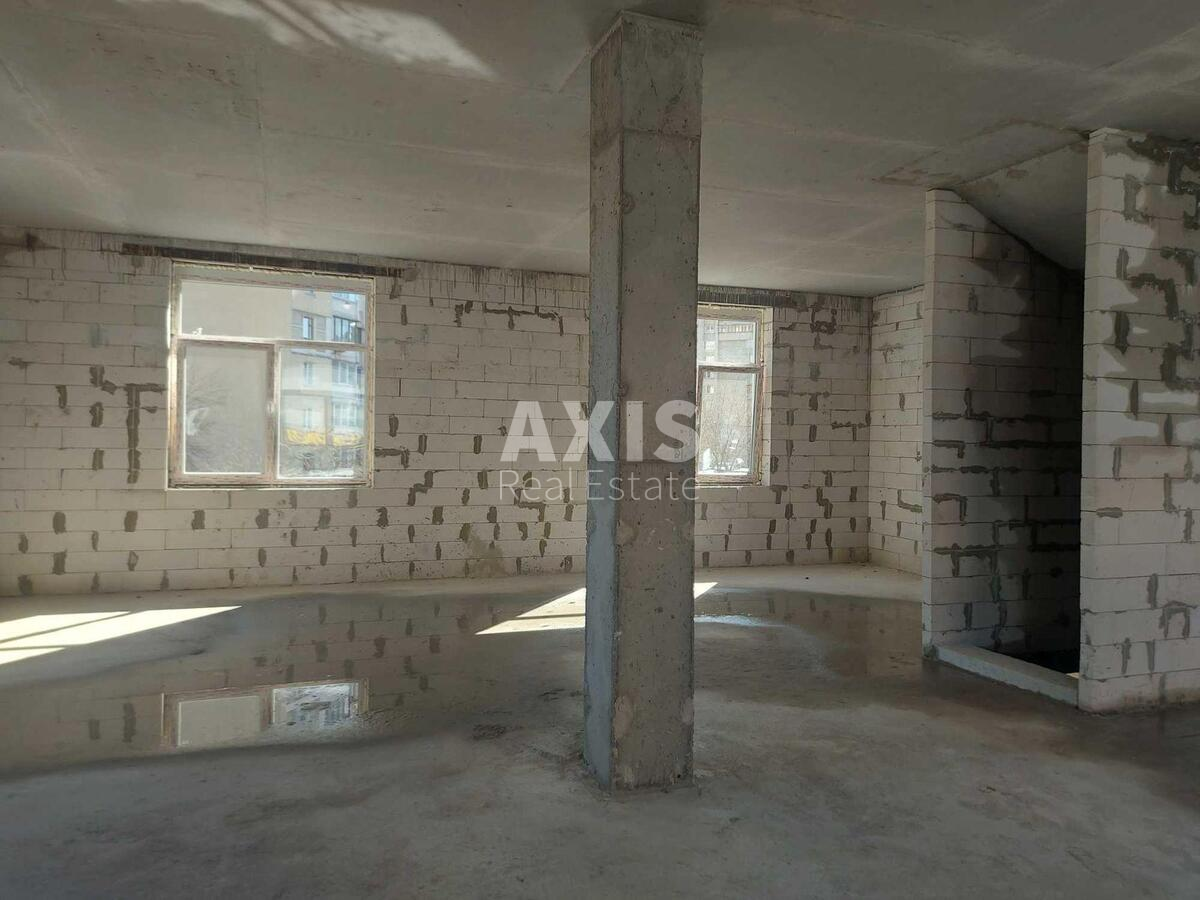 Service object vul. Dragomanova 21, 300m25