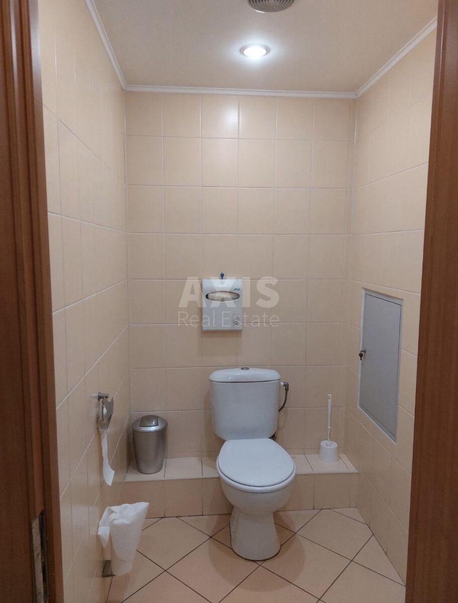 Office bul. Shevchenka Tarasa 33Б, 137m26041713