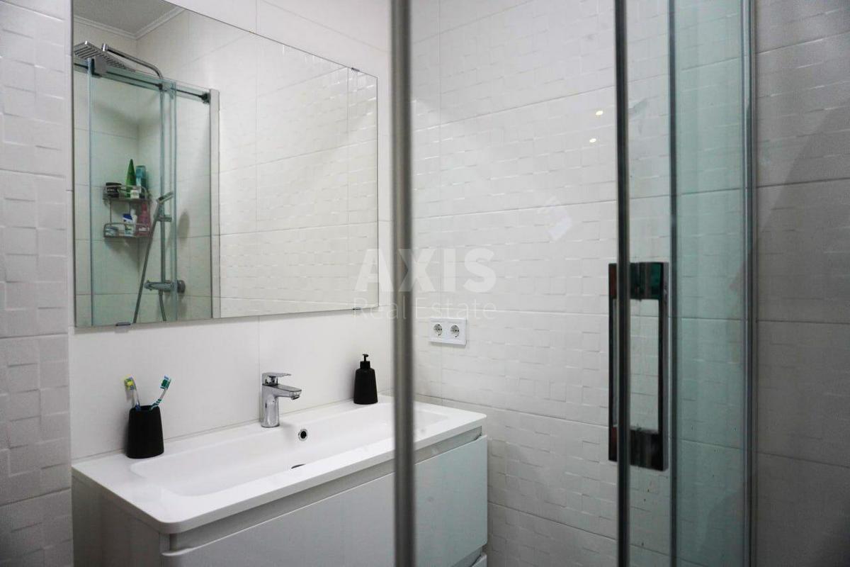 2k apartment vul. Kahovs'ka 587