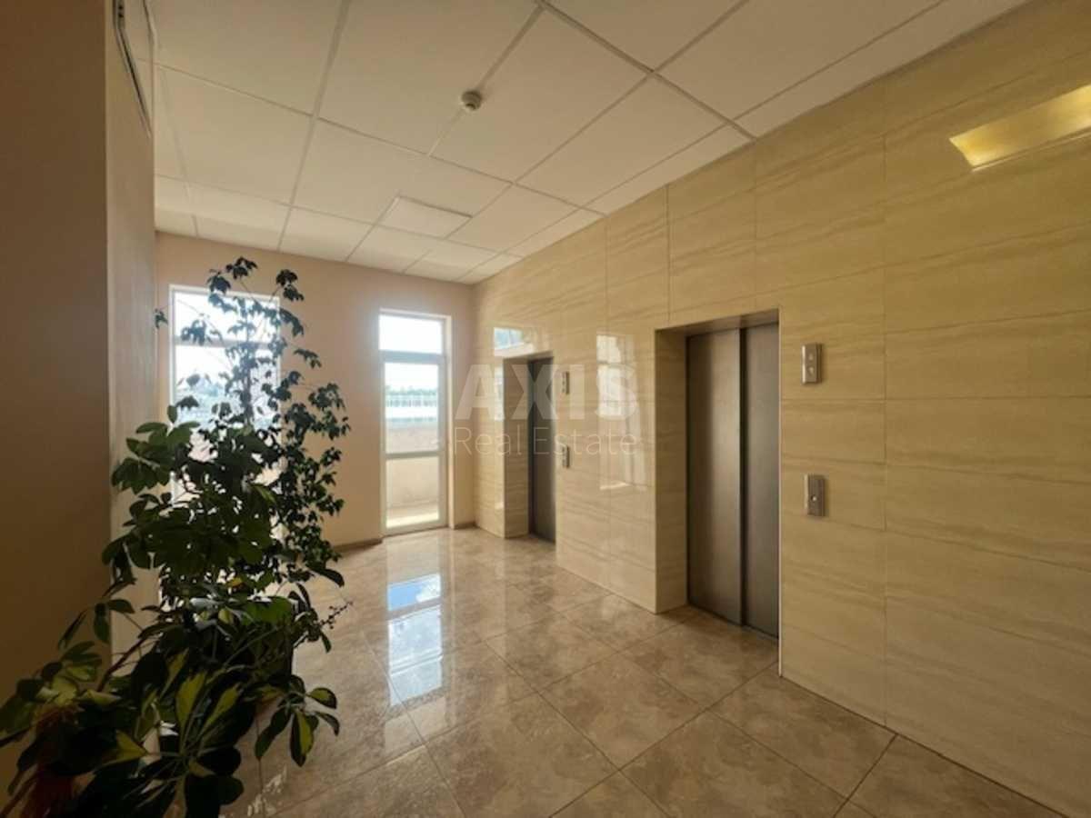 Офис ул. Антоновича 33В, 367м26035110