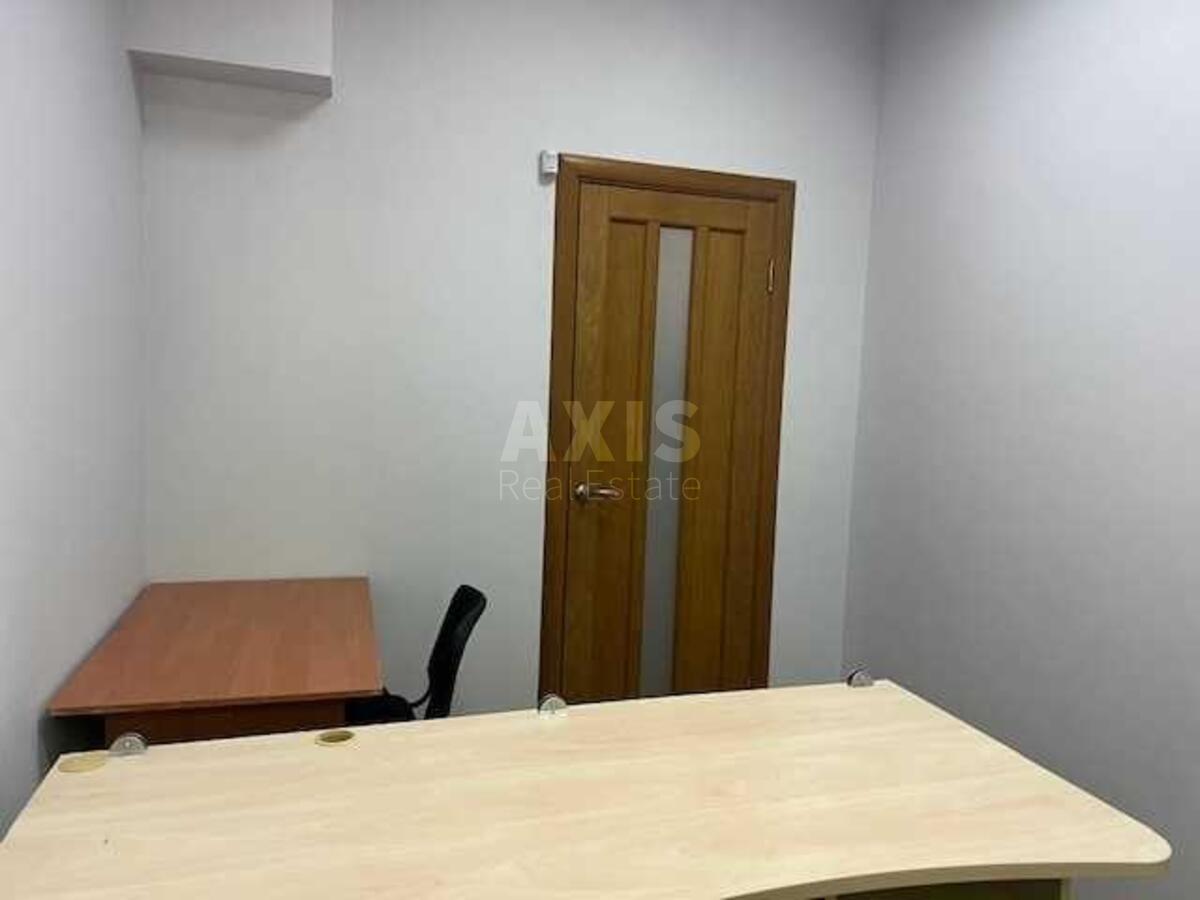 Office vul. Gonchara Olesja 35, 55m25