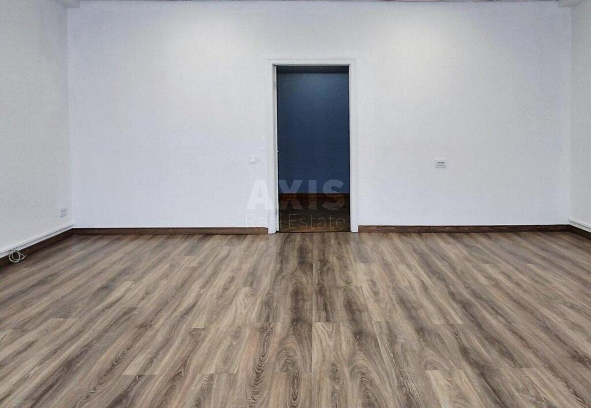 Office vul. Sverstjuka Jevgena 17, 33m2640730