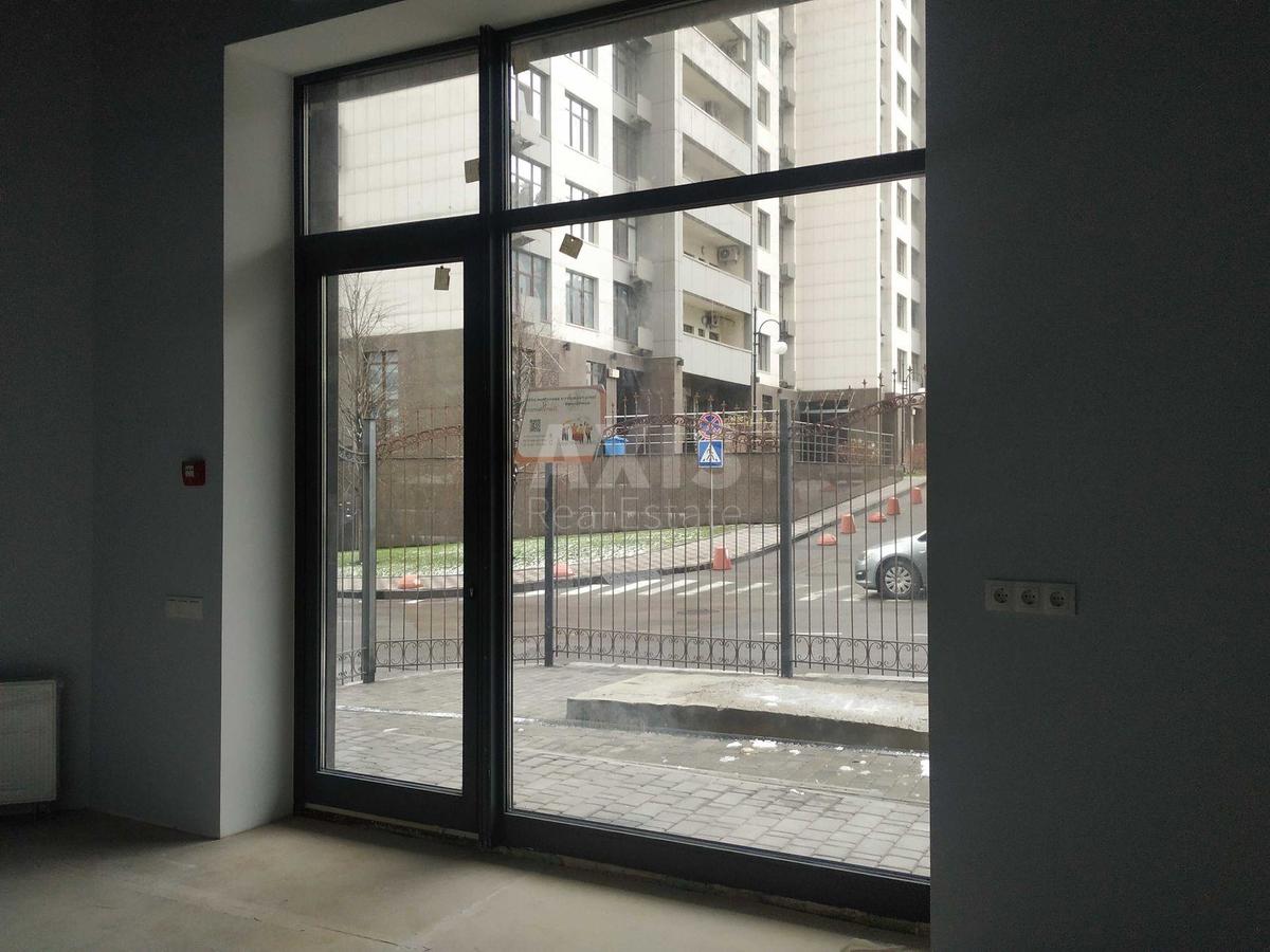 Trade object vul. Dragomyrova Myhajla 18, 308m24