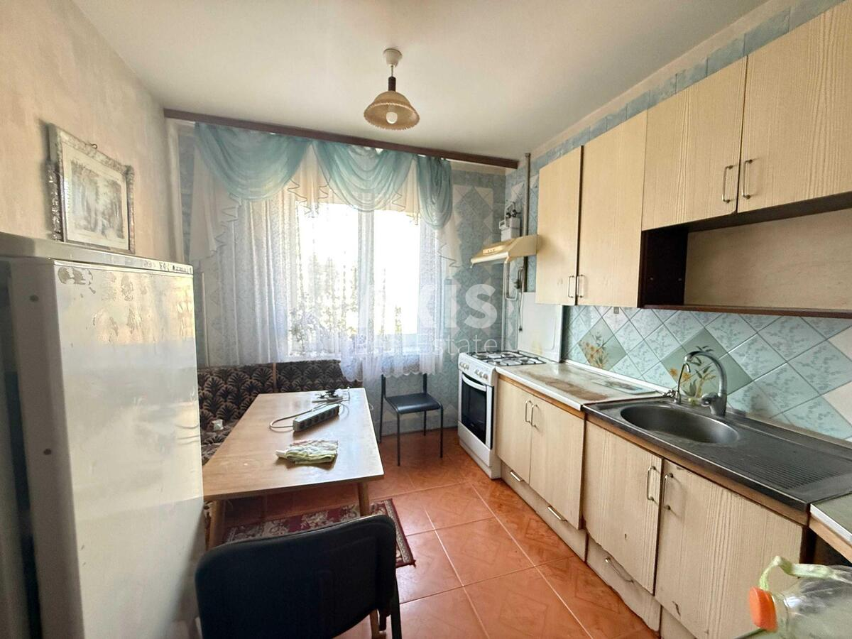 3к квартира ул. Ревуцкого 1