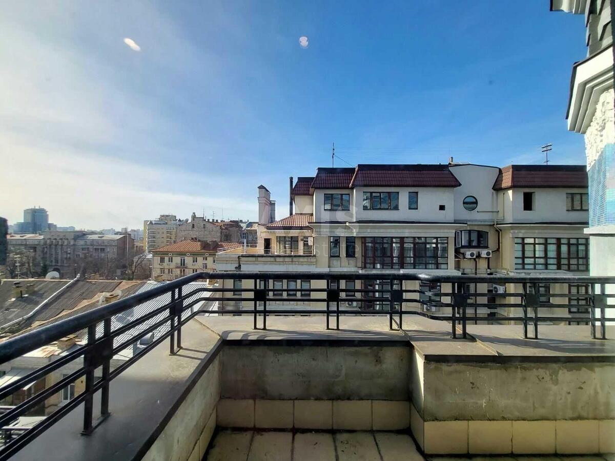 Office vul. Gonchara Olesja 41, 385m2