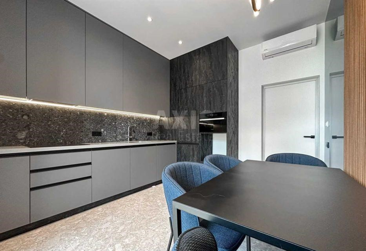 2k apartment vul. Bul'varno-Kudrjavs'ka 177