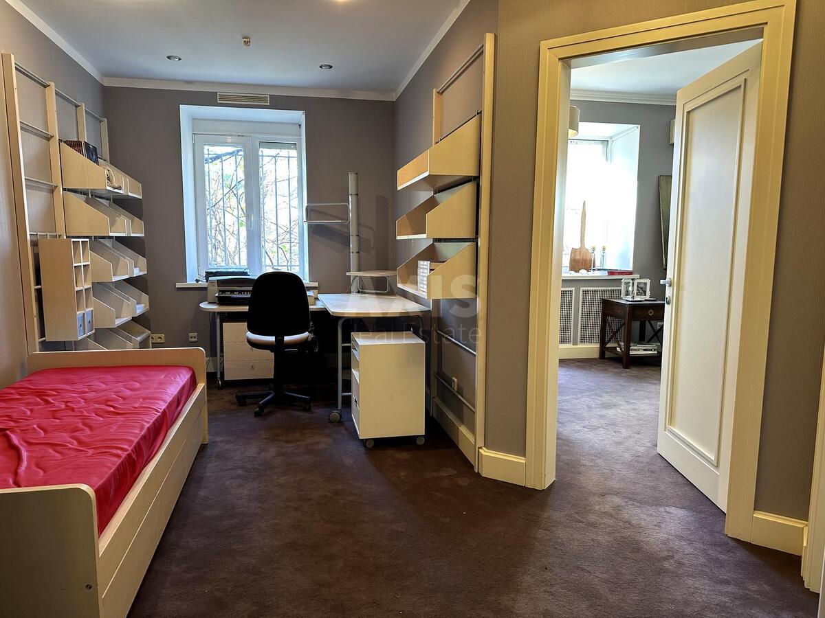 Office vul. Mykil's'ko-Botanichna 15/17, 100m2635962