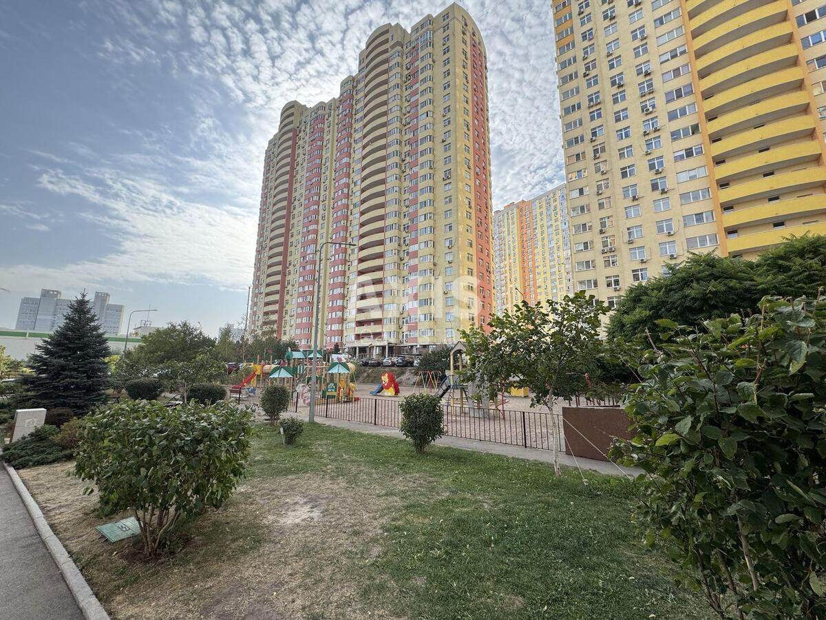 1k apartment vul. Sim'i' Kul'zhenkiv 335686210