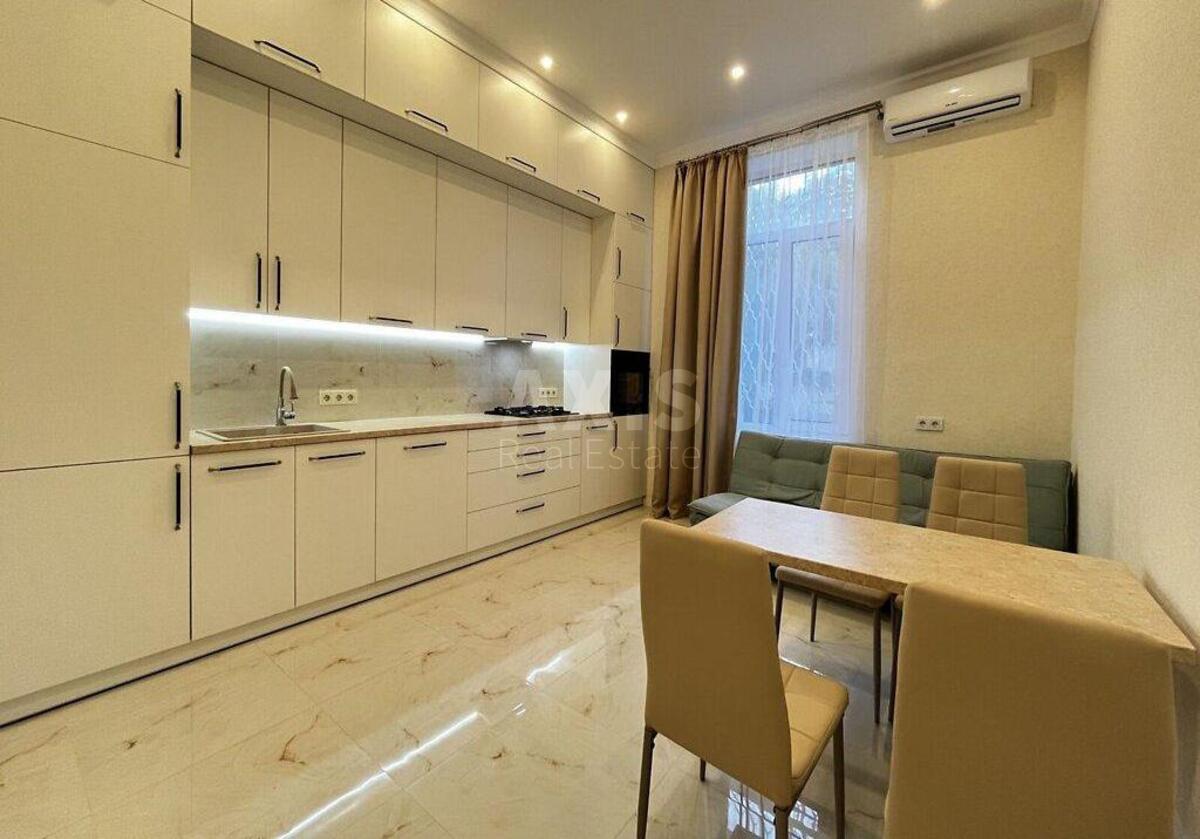 3k apartment vul. Tarasivs'ka 8593080