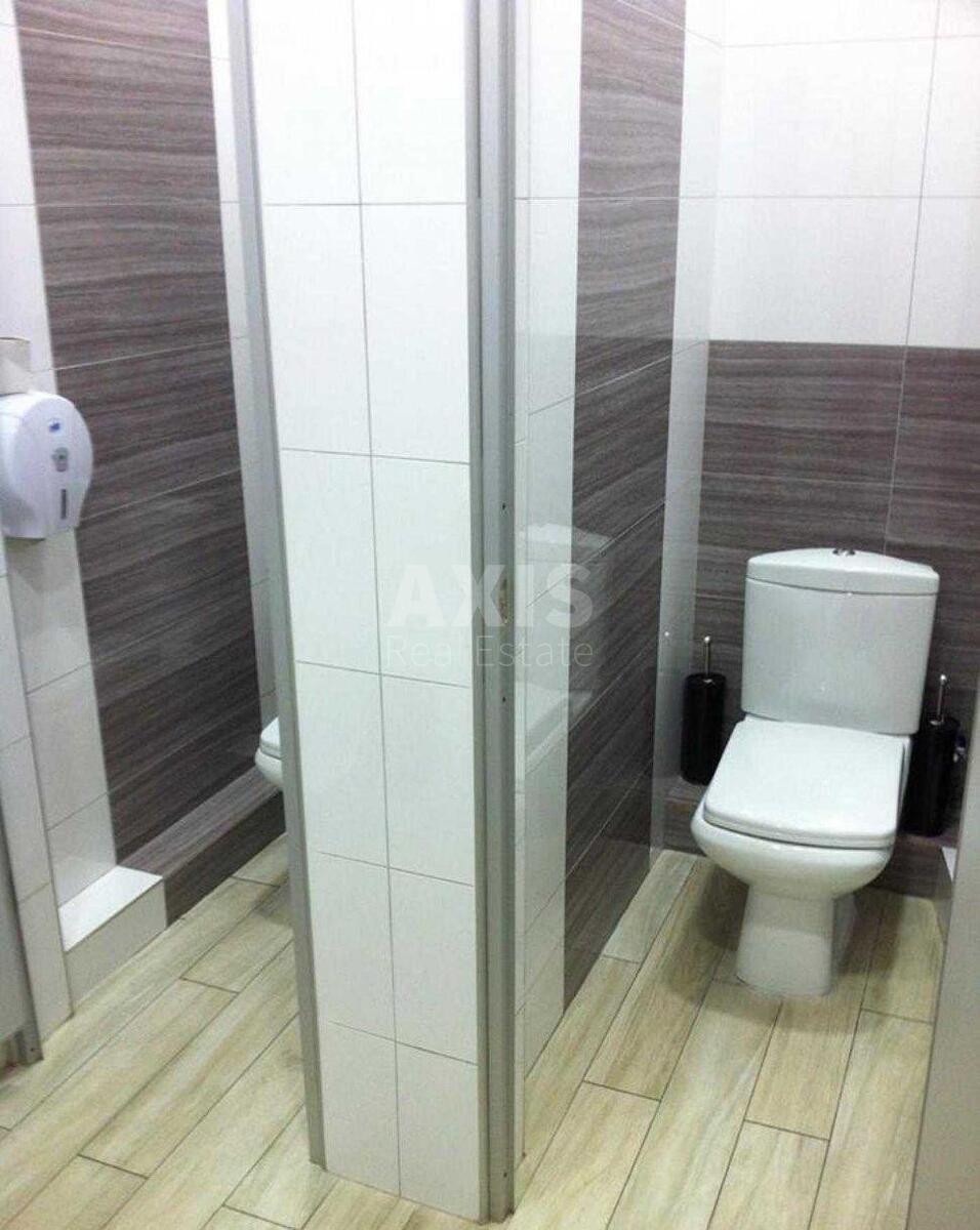 Office vul. Saksagans'kogo 40/85, 256m25