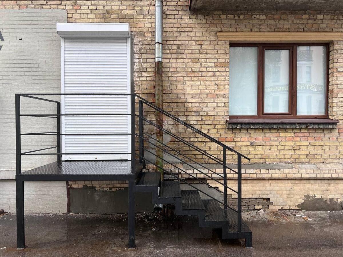 Office vul. Vvedens'ka 15, 45m24