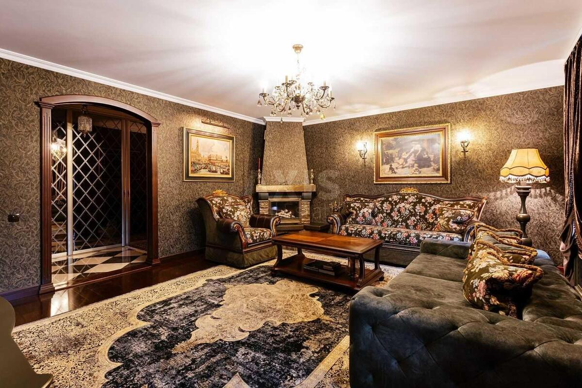 3k apartment vul. Zlatoustivs'ka 10/121
