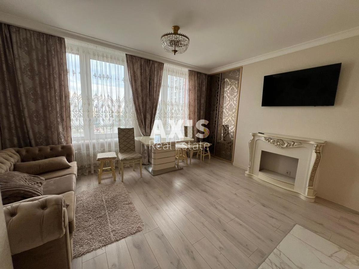 2k apartment nab. Dniprovs'ka 18А4