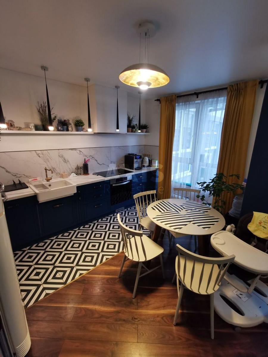 3k apartment vul. Revuc'kogo 4012