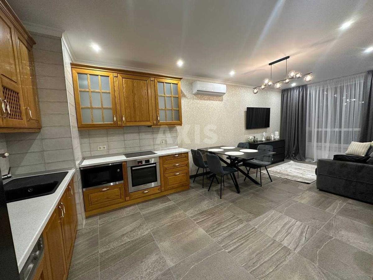 3k apartment vul. Osokors'ka 2А