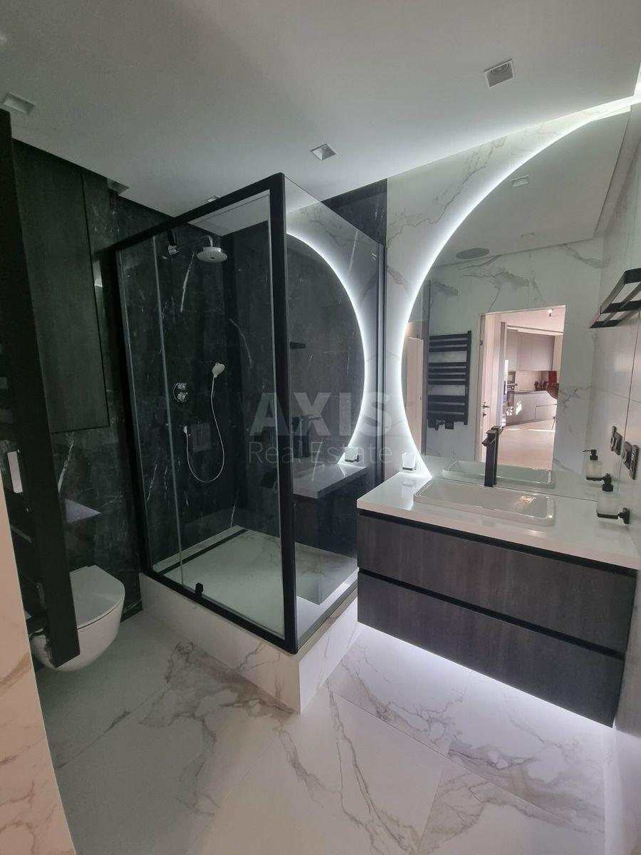 3k apartment vul. Lypkivs'kogo Vasylja Mytropolyta 16Г8