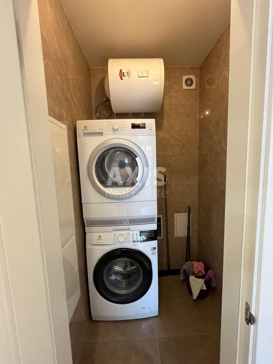 2k apartment vul. Lypkivs'kogo Vasylja Mytropolyta 16Г5776212