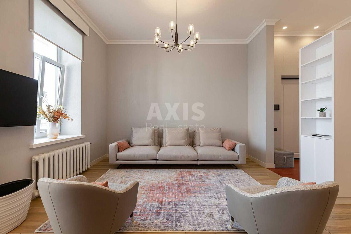 4k apartment vul. Volodymyrs'ka 81А2