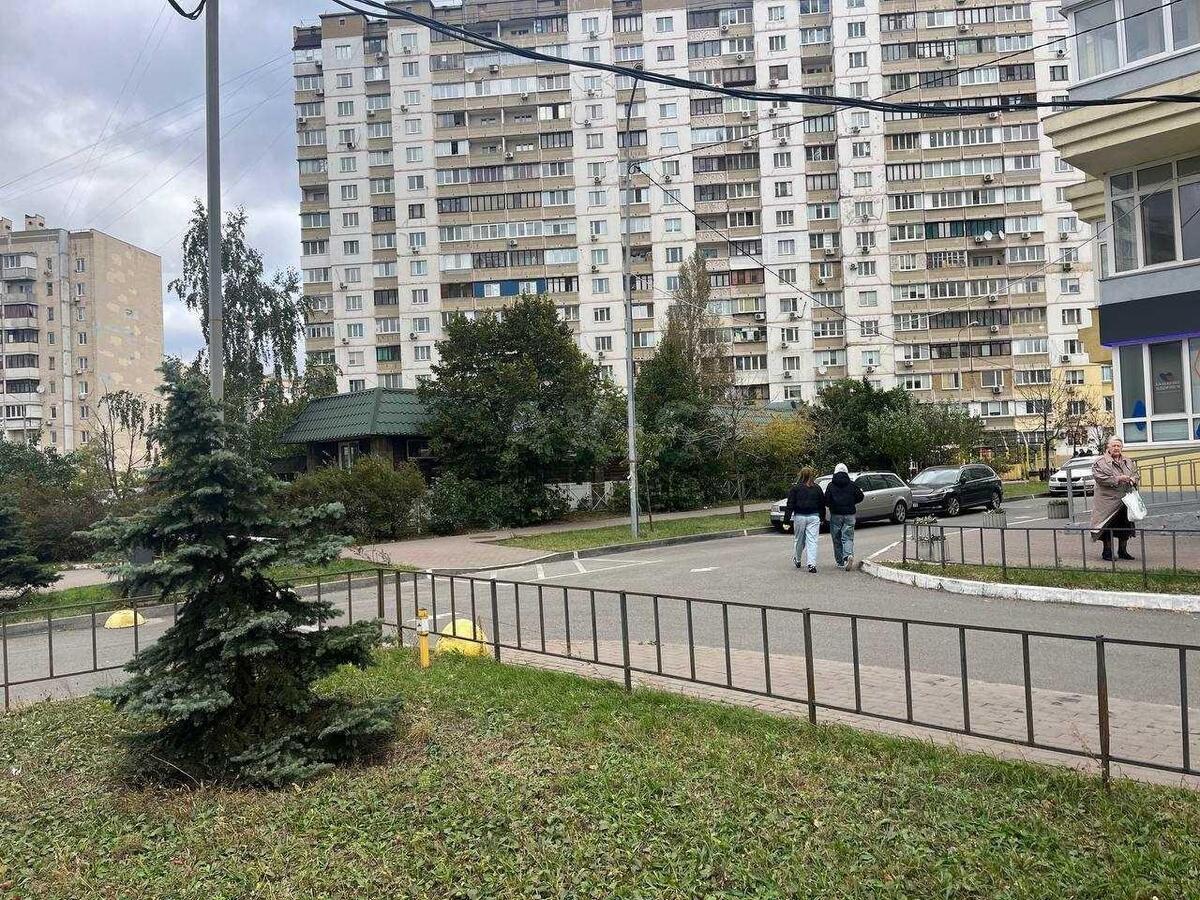 Об'єкт торгівлі вул. Радосинська 124, 460м2