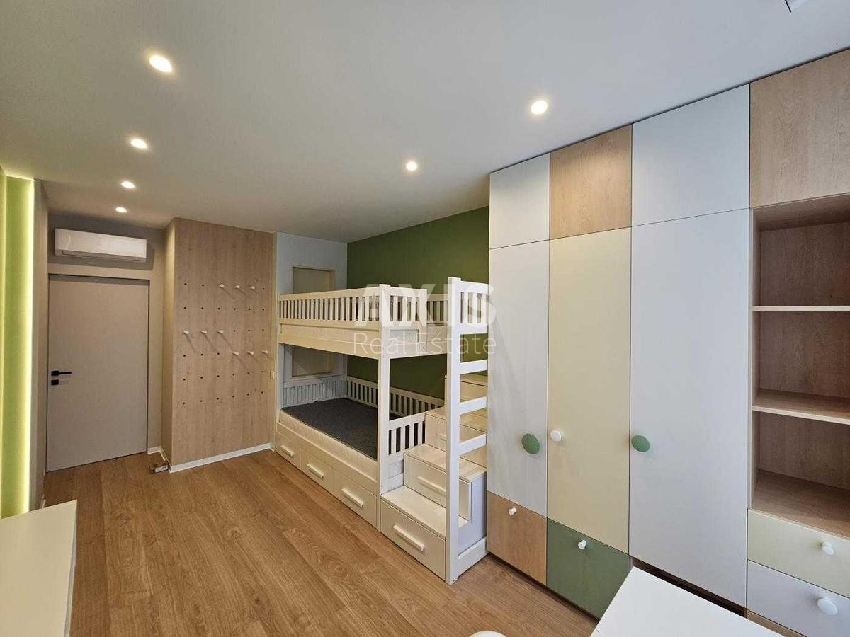 3k apartment bul. Ryl's'kogo Tadeja 15