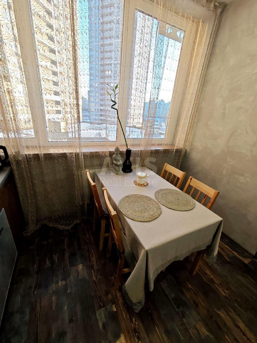 1k apartment vul. Revuc'kogo 40606631