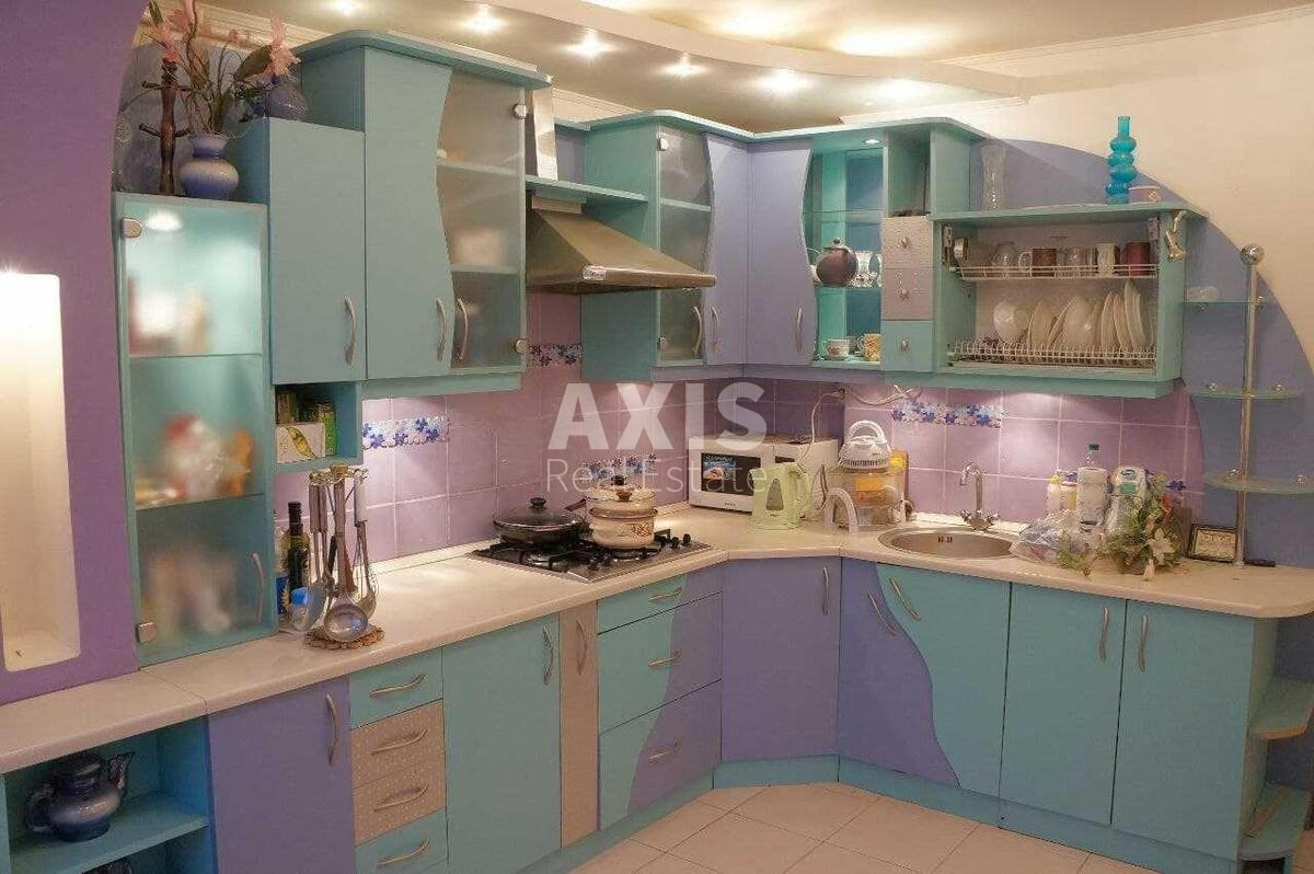 3к квартира вул. Прирічна 5