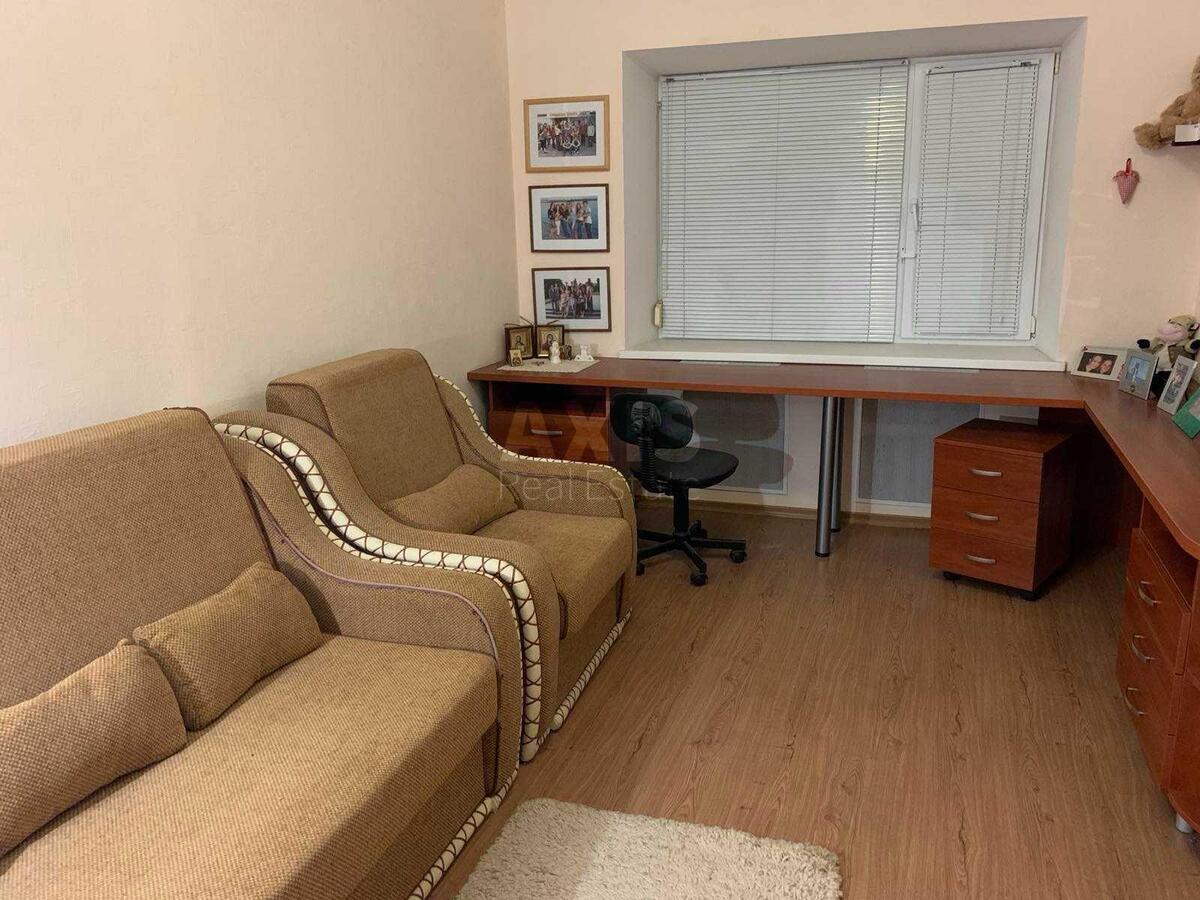 2k apartment vul. Kravchenka Mykoly 10/12612664