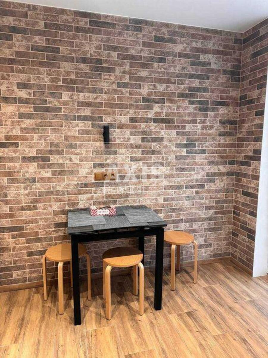 1k apartment vul. Revuc'kogo 40Б1