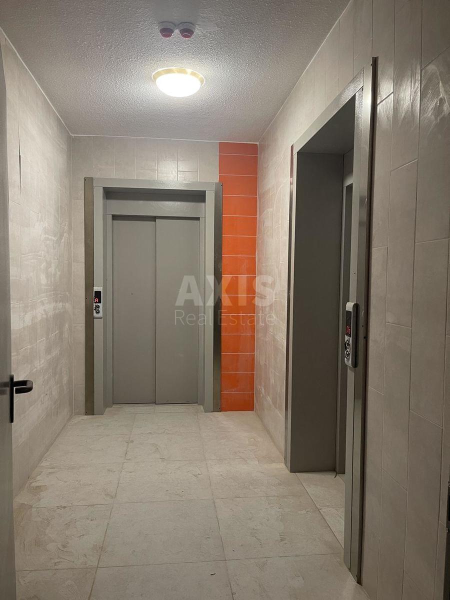 1k apartment vul. Baggovutivs'ka 176