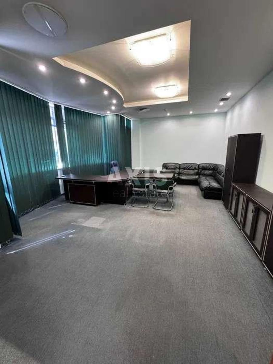 Office vul. Vasylya Tyutyunnyka , 102m2