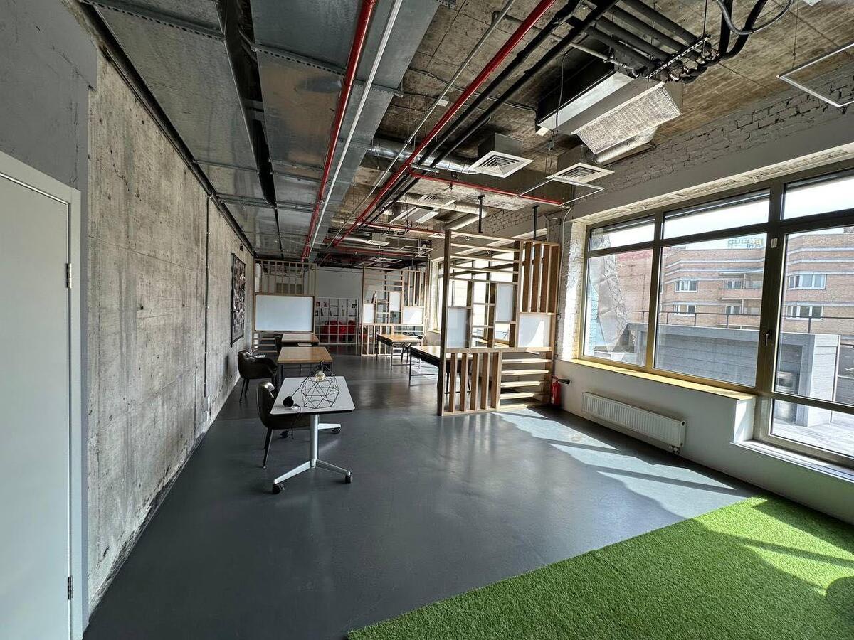 Office vul. Velyka Vasyl'kivs'ka 5, 500m22