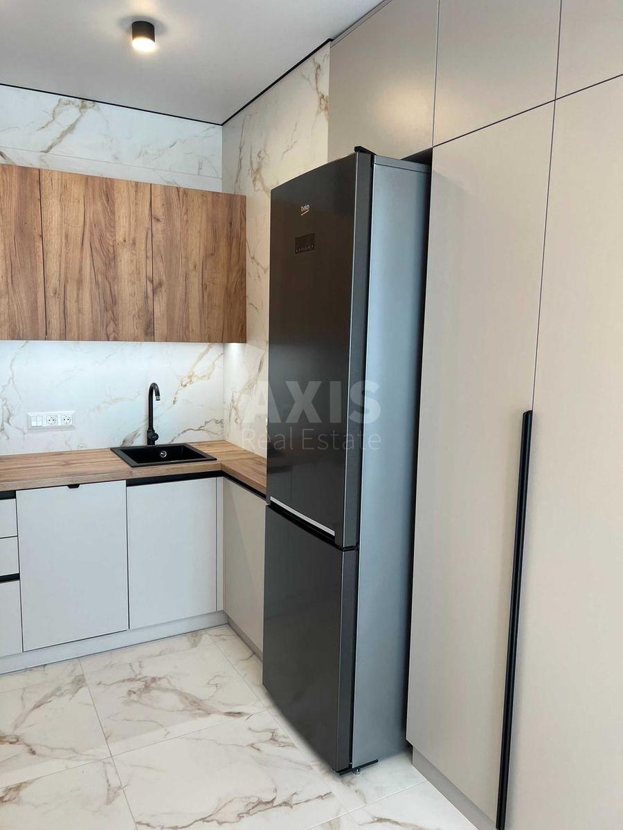 1k apartment pr-t Povitroflots'kyj 560