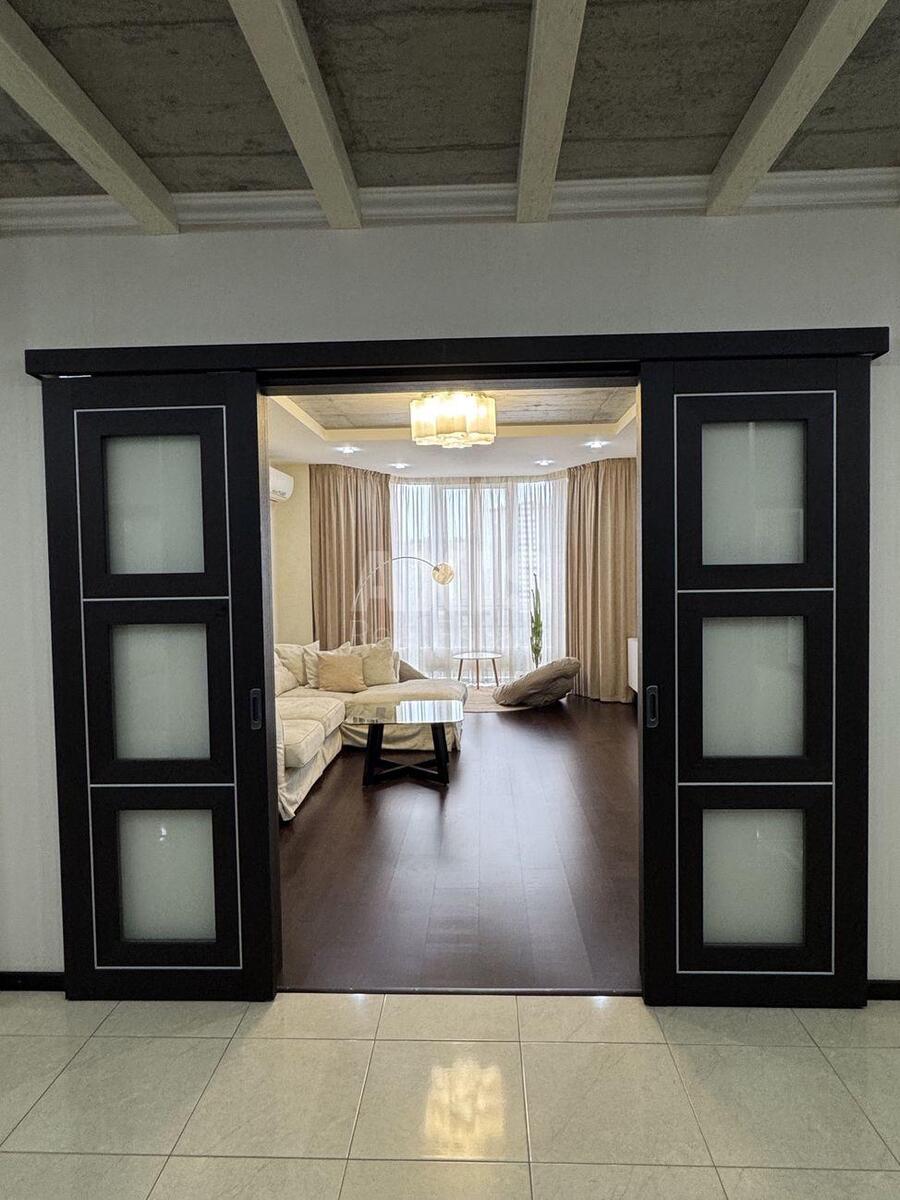 2k apartment vul. Yulia Zdanovska 71Г621185