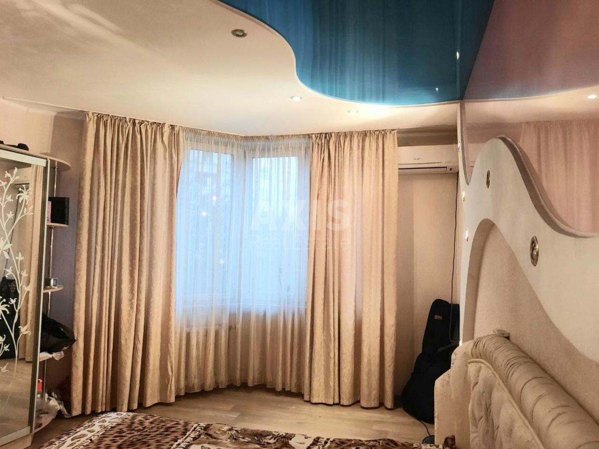2k apartment nab. Dniprovs'ka 17В