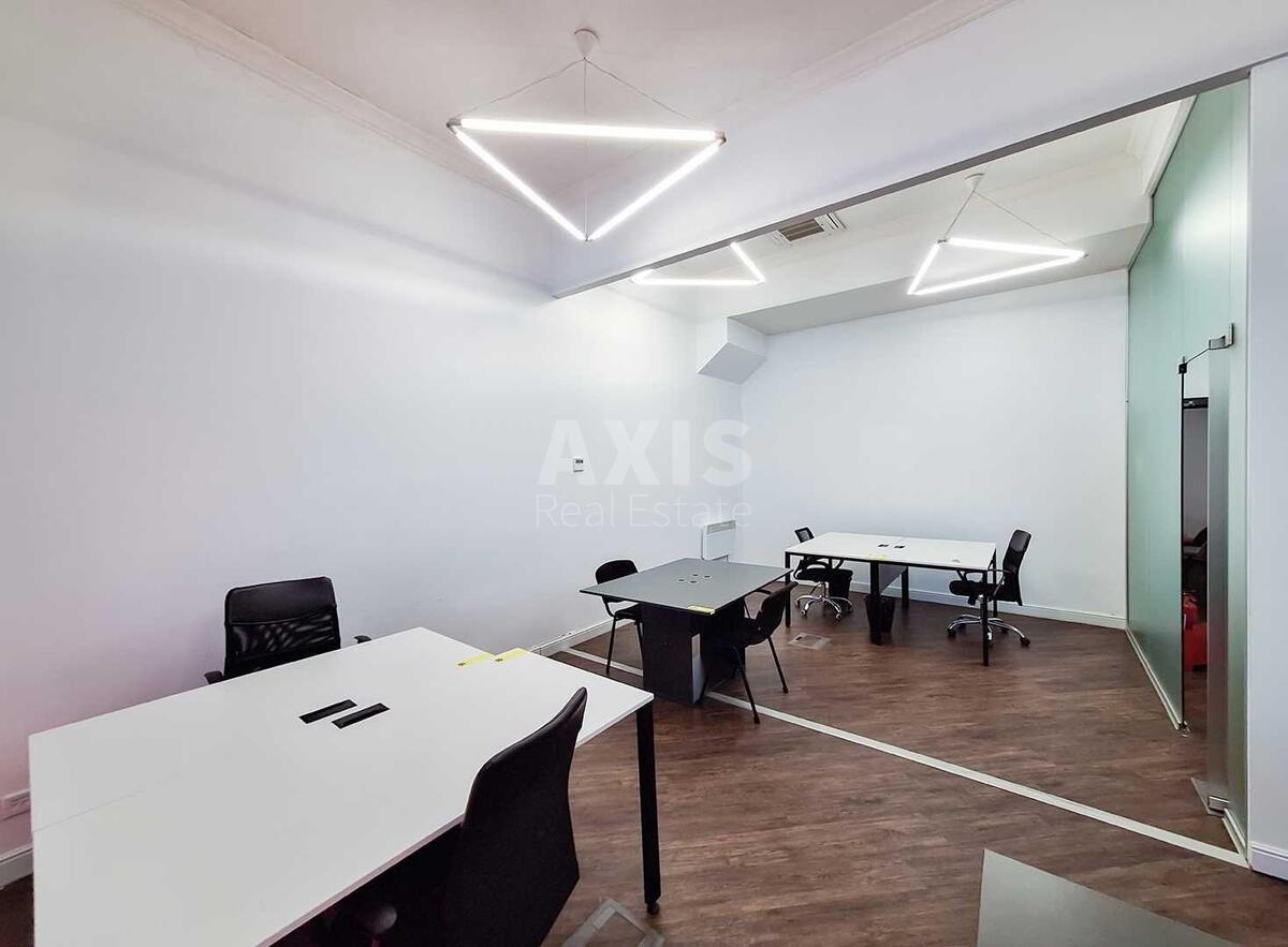 Office prov. Ohtyrs'kyj 7, 437m24