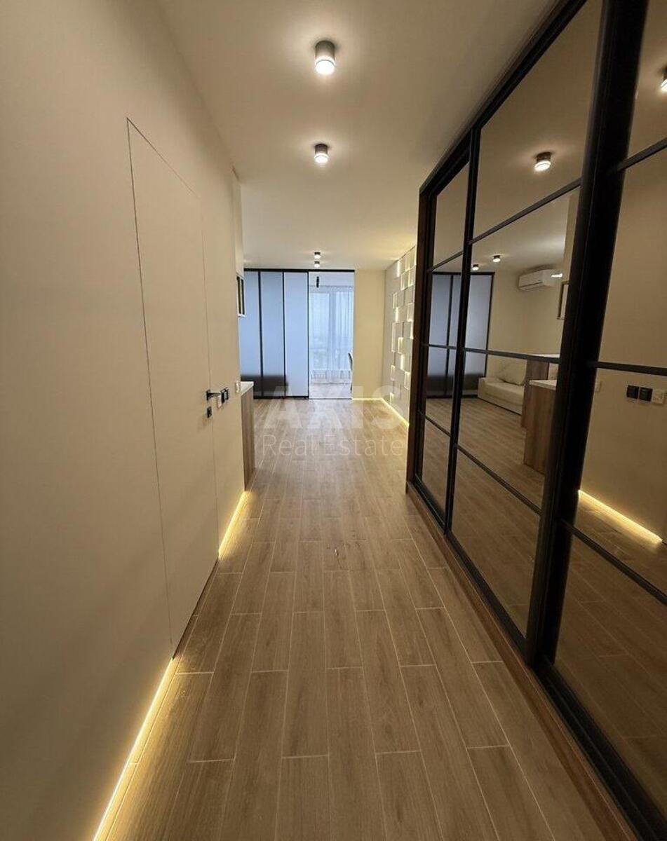 1k apartment vul. Naumova Generala 1Б7