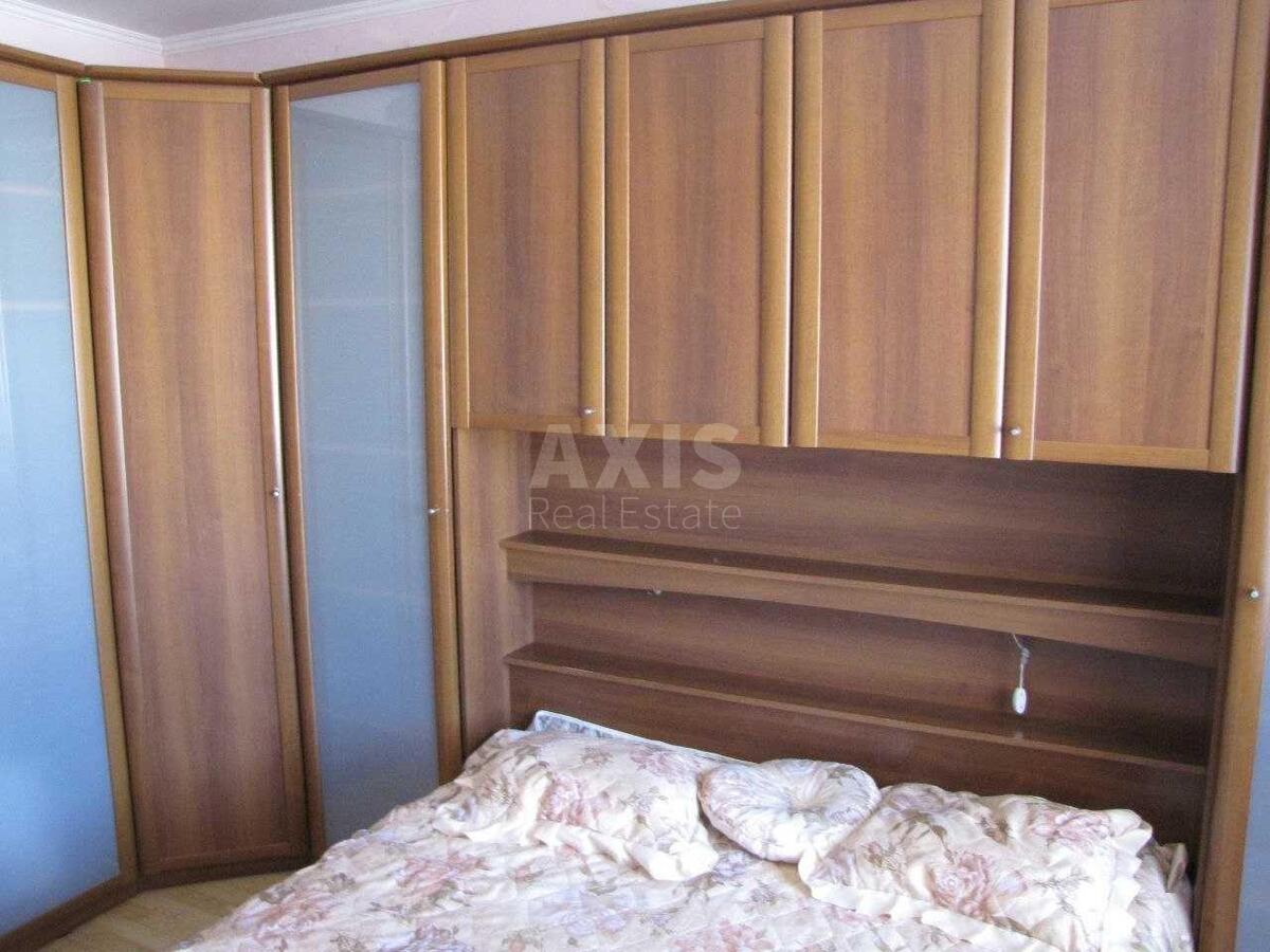3k apartment vul. Dragomyrova Myhajla 24