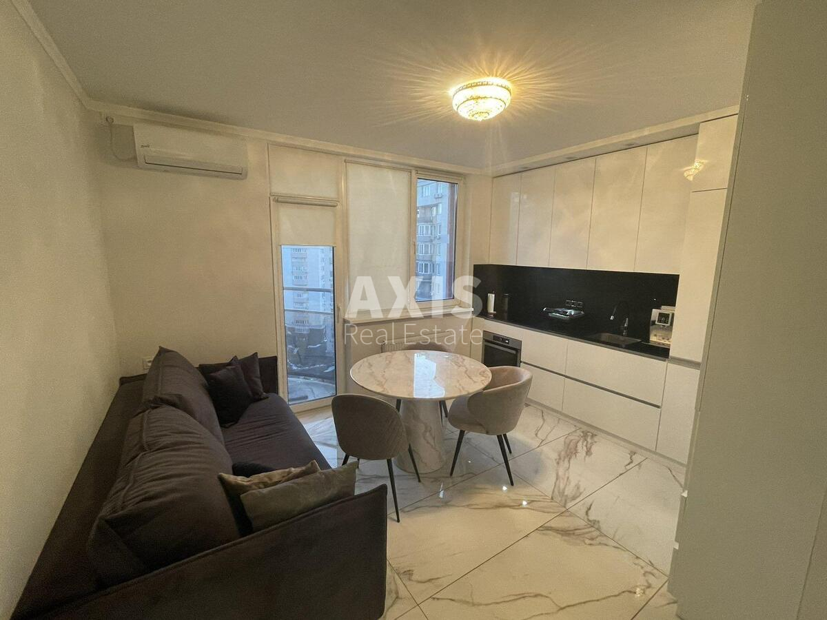 1k apartment vul. Lucenka Dmytra 10
