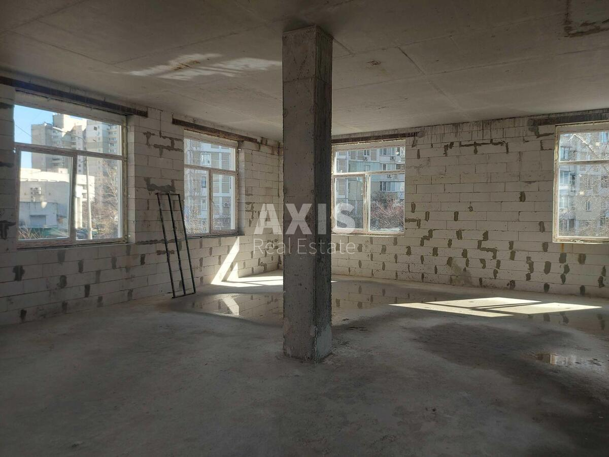 Service object vul. Dragomanova 21, 300m24