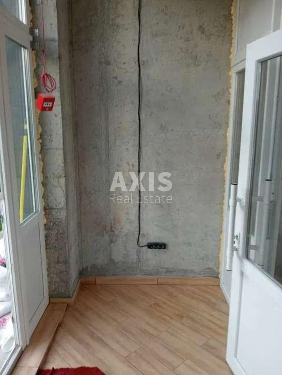 Service object prov. Lysogirs'kyj 20, 70m2339245