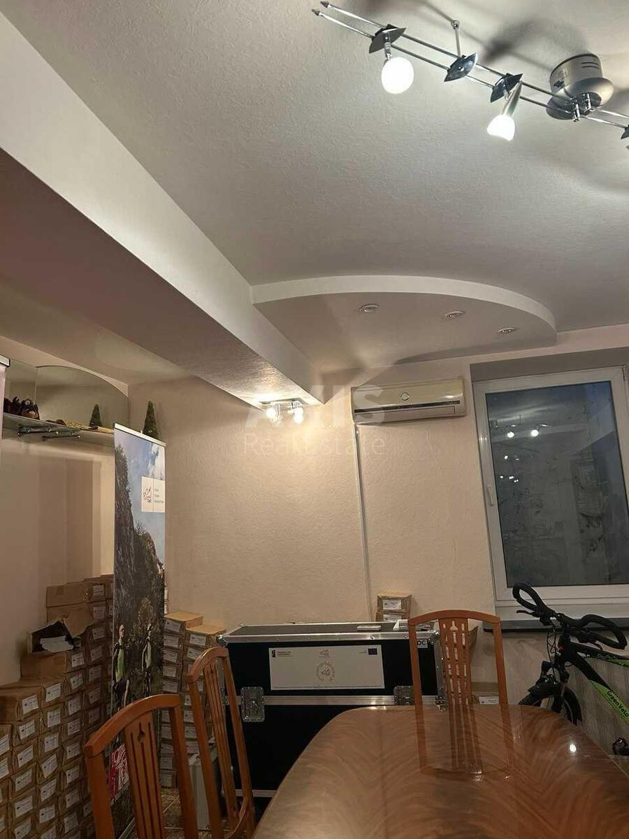 Office vul. Hreshhatyk 25, 100m2640997